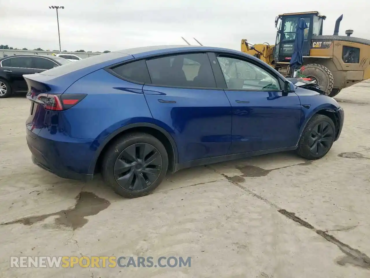 3 Photograph of a damaged car 7SAYGDED8SA350000 TESLA MODEL Y 2025