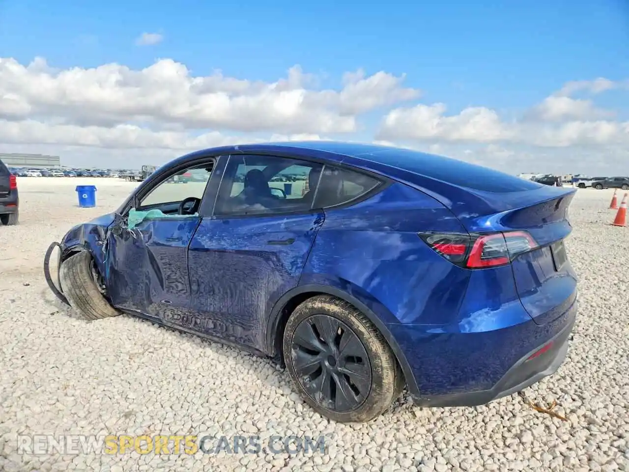 2 Photograph of a damaged car 7SAYGDED8SA364186 TESLA MODEL Y 2025