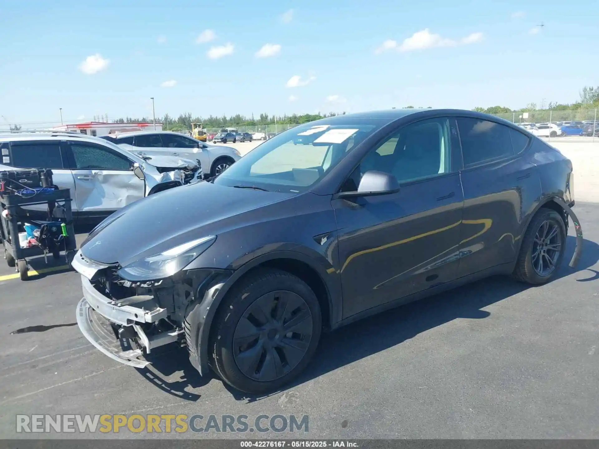 2 Photograph of a damaged car 7SAYGDED8SA371543 TESLA MODEL Y 2025