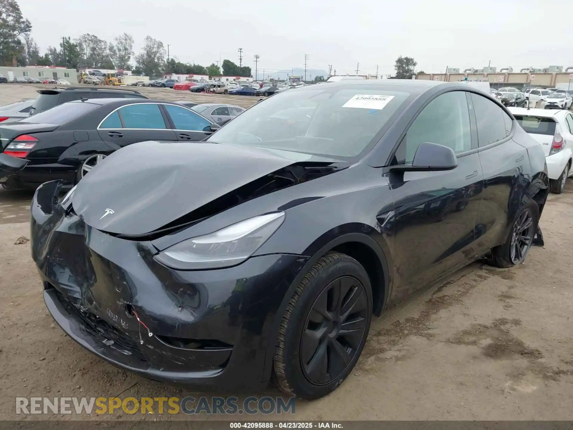 2 Photograph of a damaged car 7SAYGDED8SF259764 TESLA MODEL Y 2025