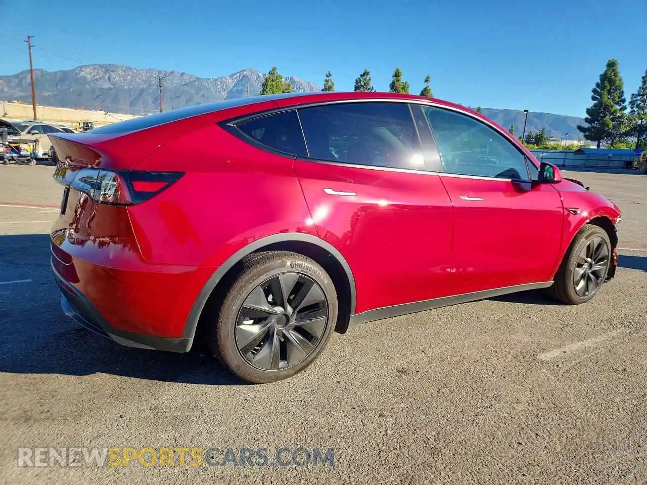 3 fotografías del automóvil dañado 7SAYGDED8SF304637 TESLA MODEL Y 2025