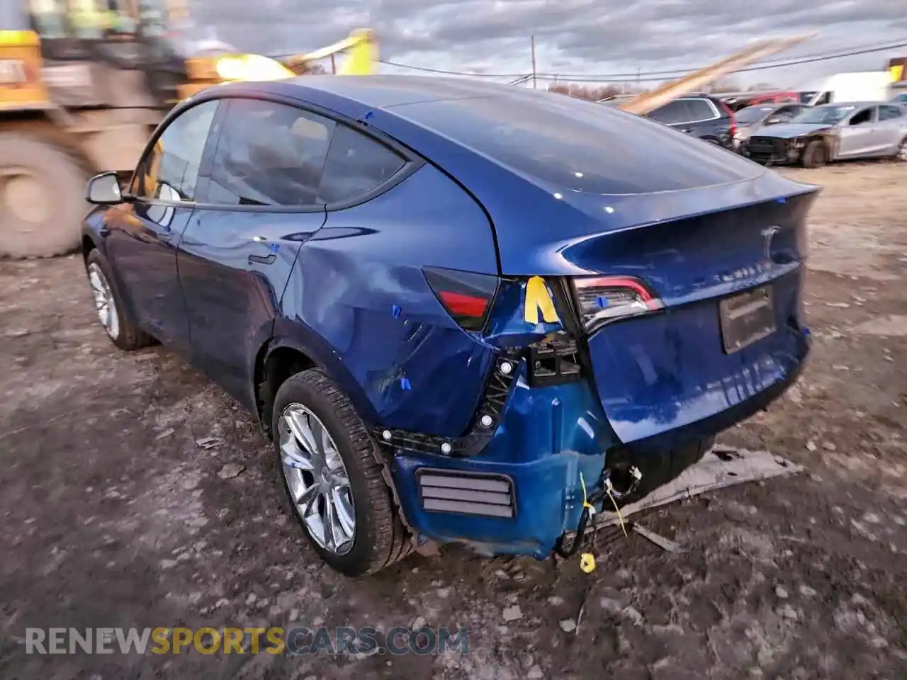 2 Photograph of a damaged car 7SAYGDED9SA352743 TESLA MODEL Y 2025