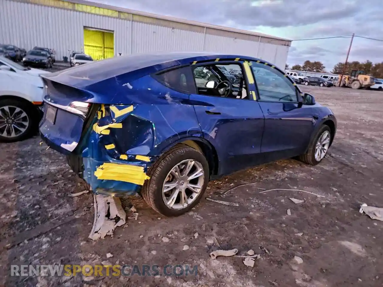 3 Photograph of a damaged car 7SAYGDED9SA352743 TESLA MODEL Y 2025