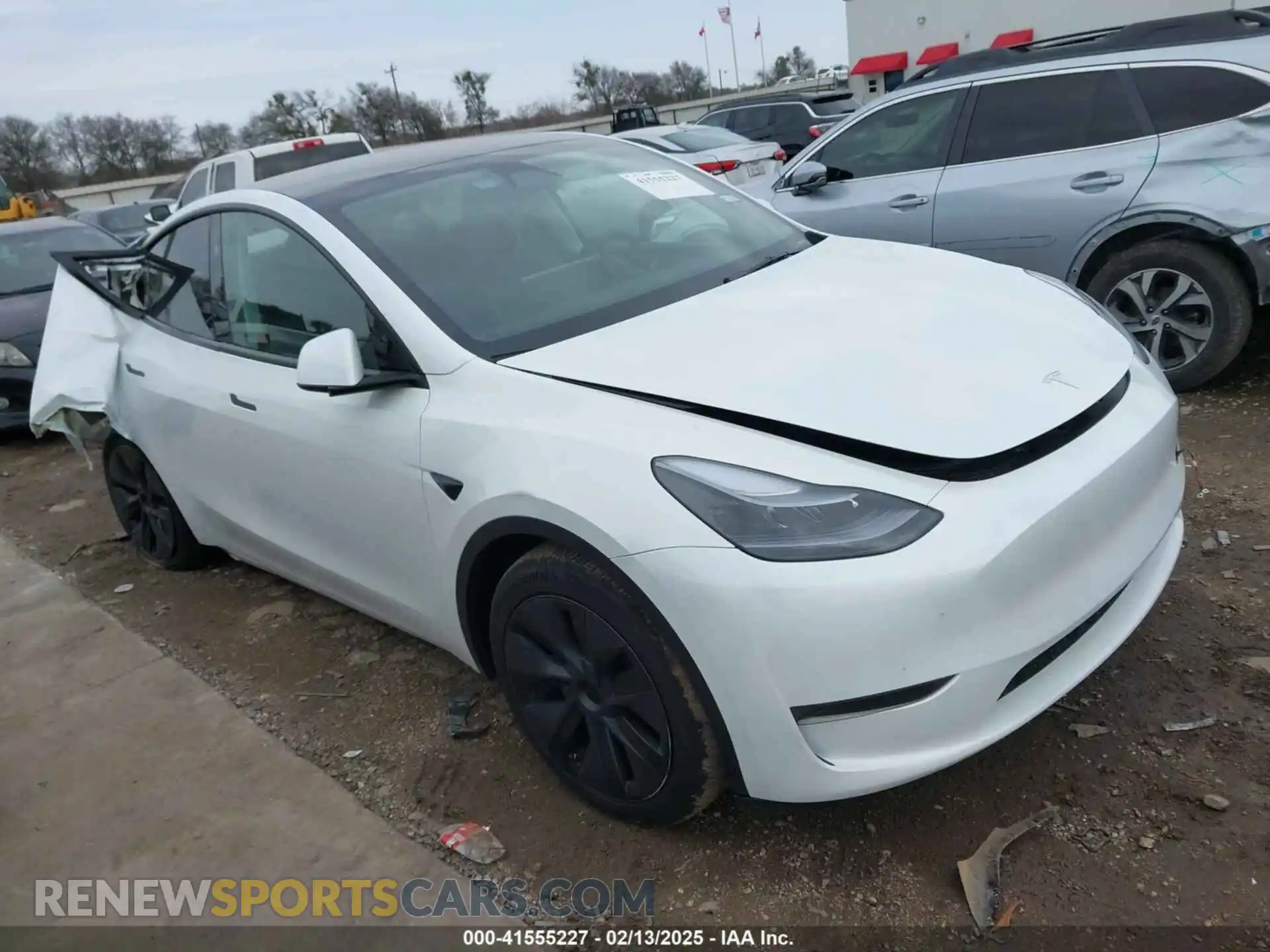 1 Photograph of a damaged car 7SAYGDED9SA357876 TESLA MODEL Y 2025