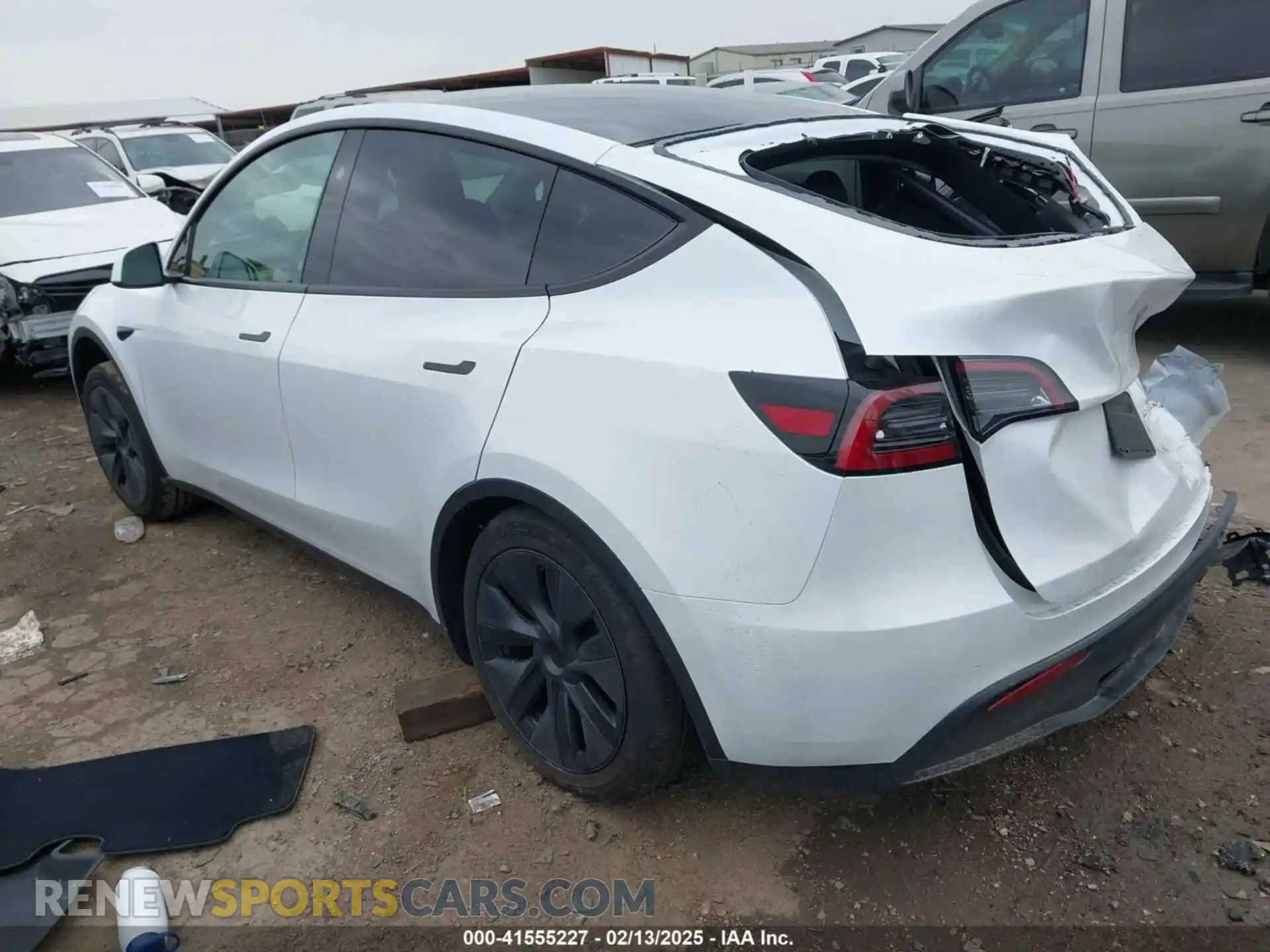 3 Photograph of a damaged car 7SAYGDED9SA357876 TESLA MODEL Y 2025