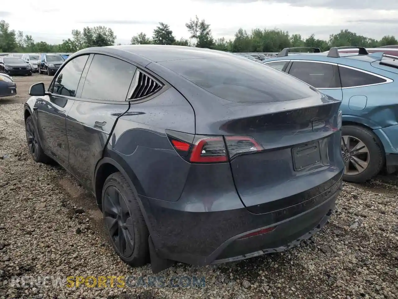 2 Photograph of a damaged car 7SAYGDED9SA375326 TESLA MODEL Y 2025