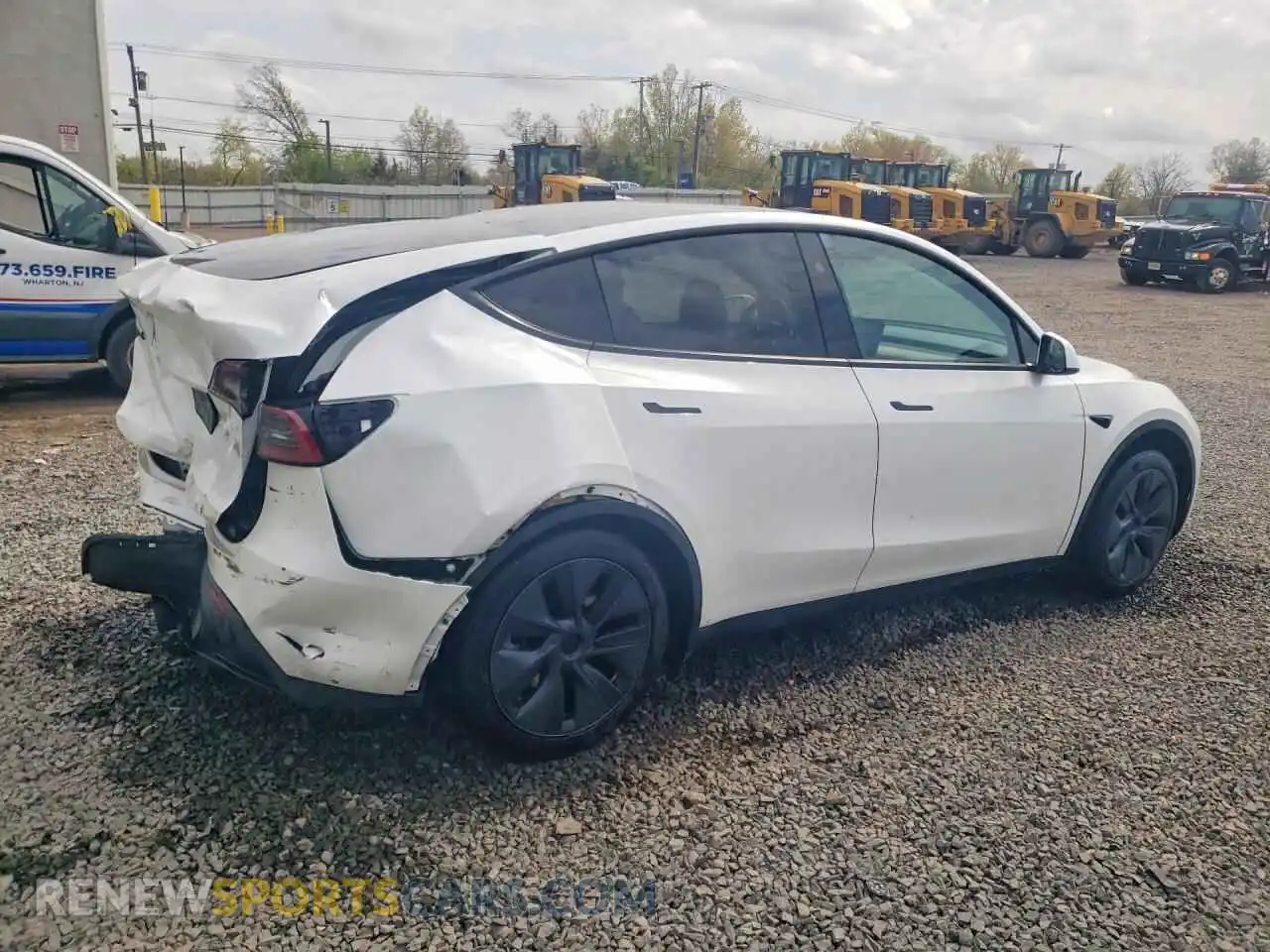 3 Фотография поврежденного автомобиля 7SAYGDED9SF241855 TESLA MODEL Y 2025