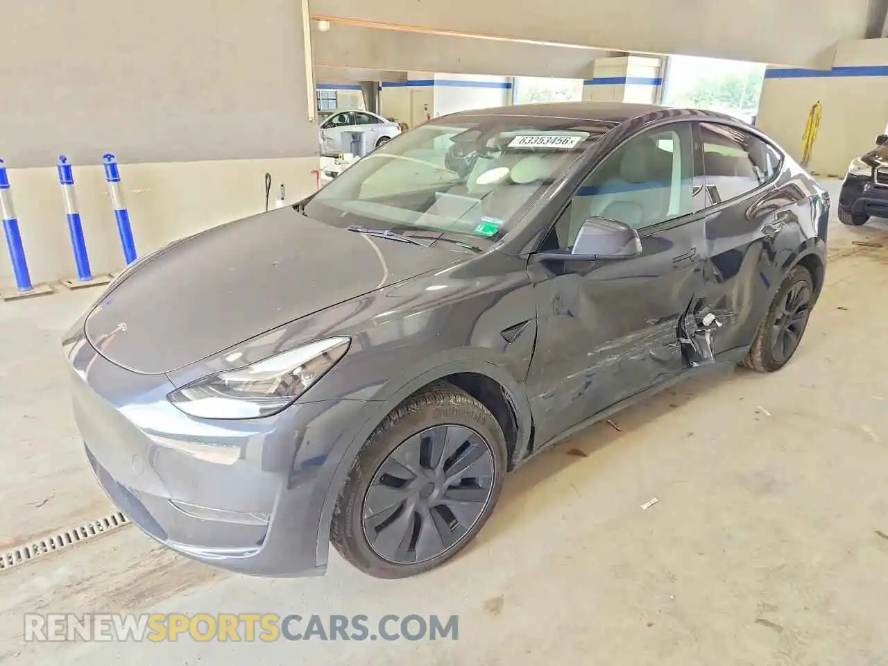 1 Photograph of a damaged car 7SAYGDED9SF264861 TESLA MODEL Y 2025