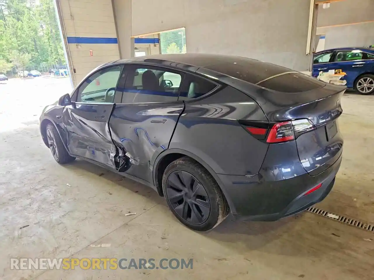 2 Photograph of a damaged car 7SAYGDED9SF264861 TESLA MODEL Y 2025