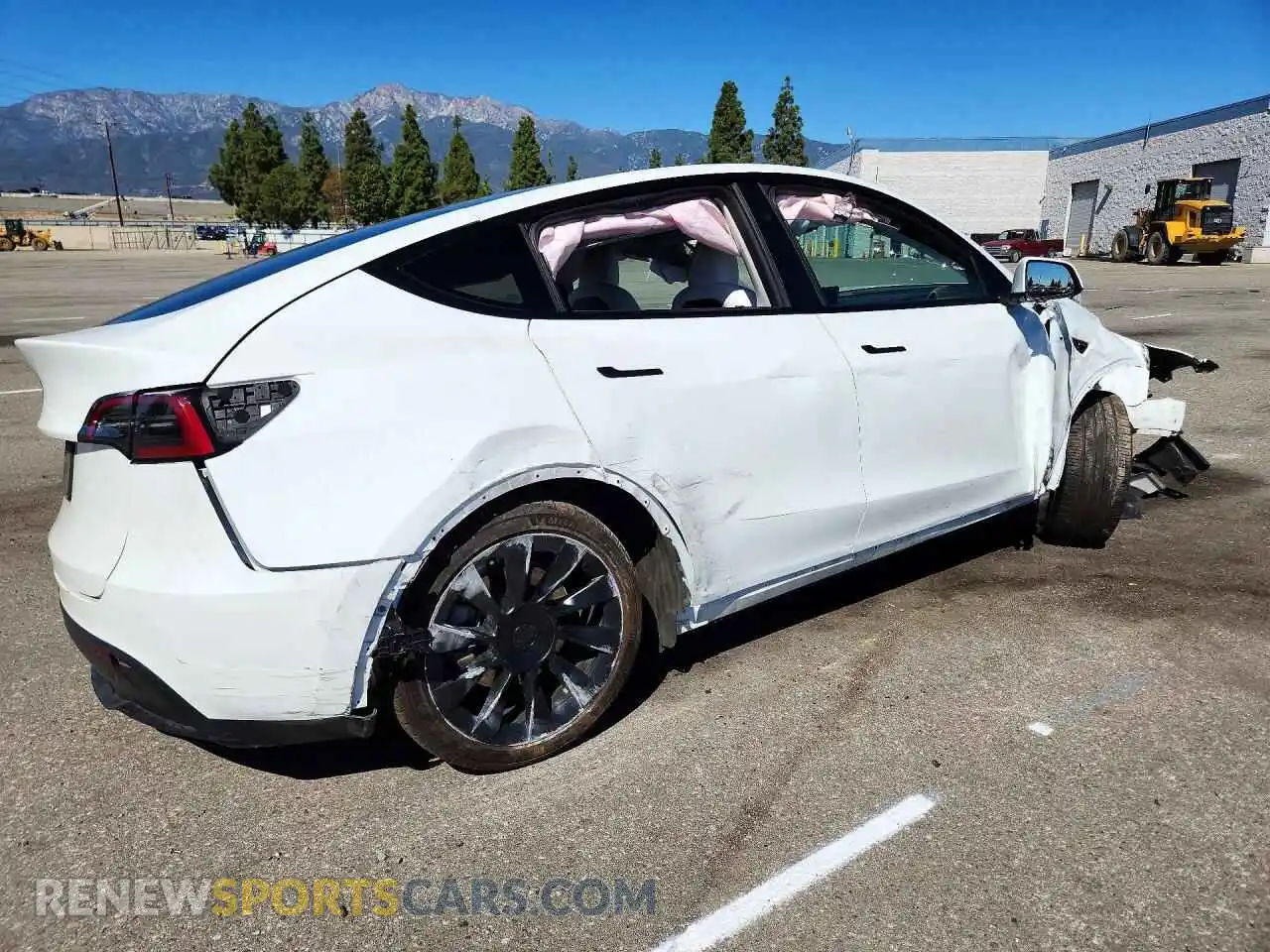 3 Photograph of a damaged car 7SAYGDED9SF321334 TESLA MODEL Y 2025