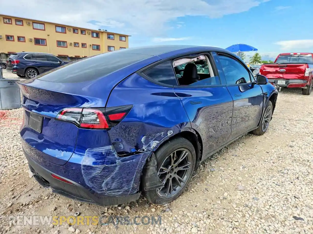 3 Фотография поврежденного автомобиля 7SAYGDEDXSF226832 TESLA MODEL Y 2025