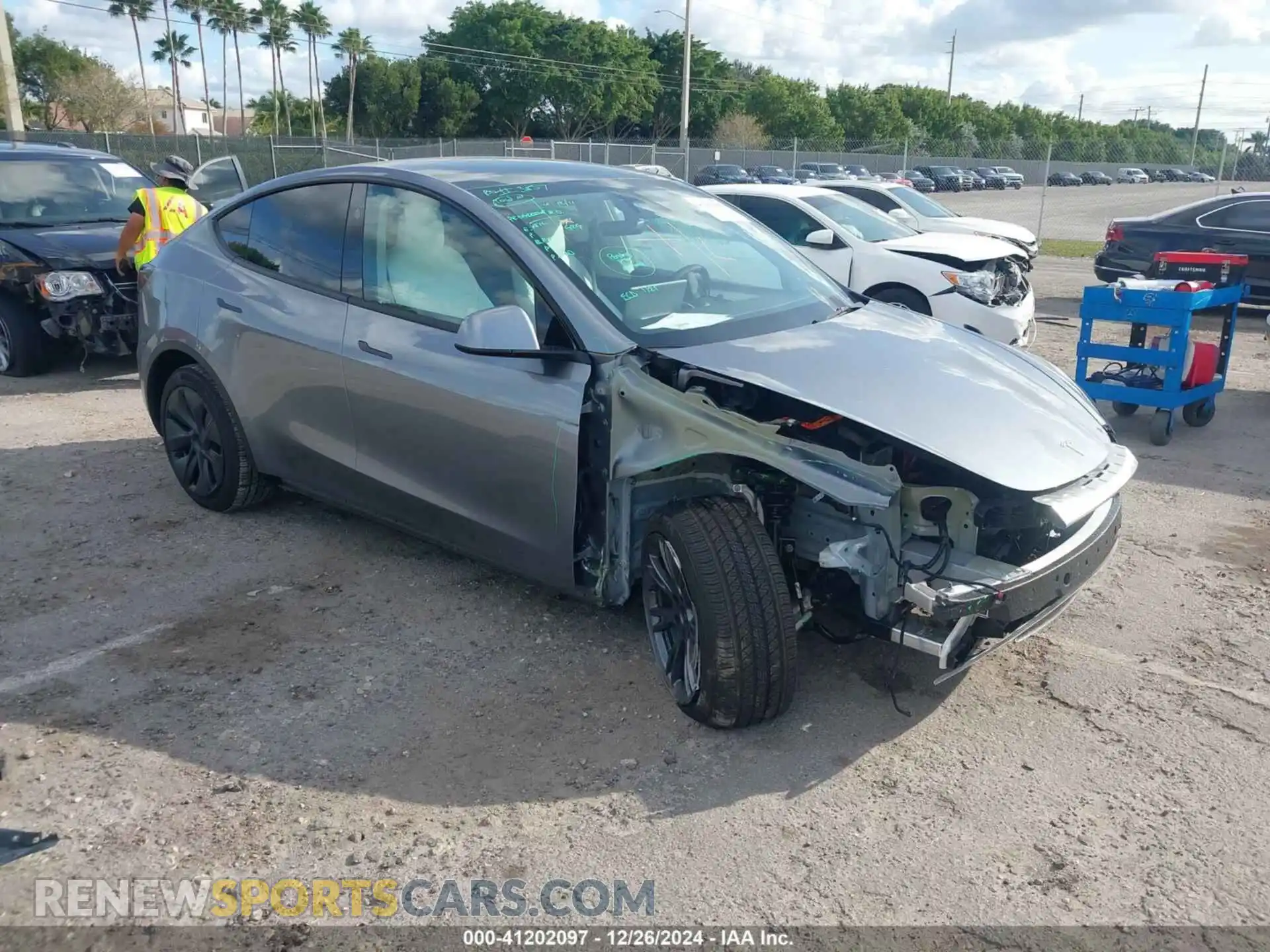 1 Photograph of a damaged car 7SAYGDEDXSF228628 TESLA MODEL Y 2025