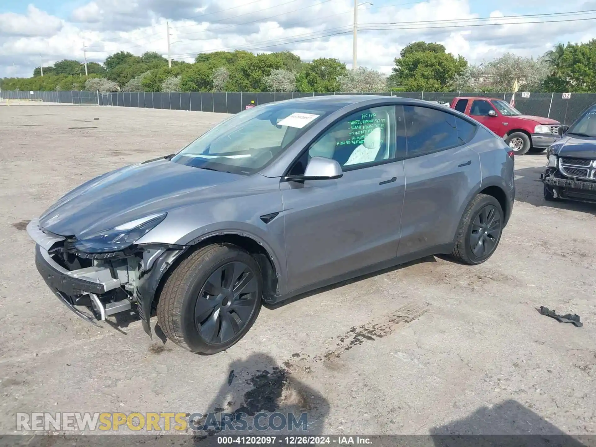 2 Photograph of a damaged car 7SAYGDEDXSF228628 TESLA MODEL Y 2025