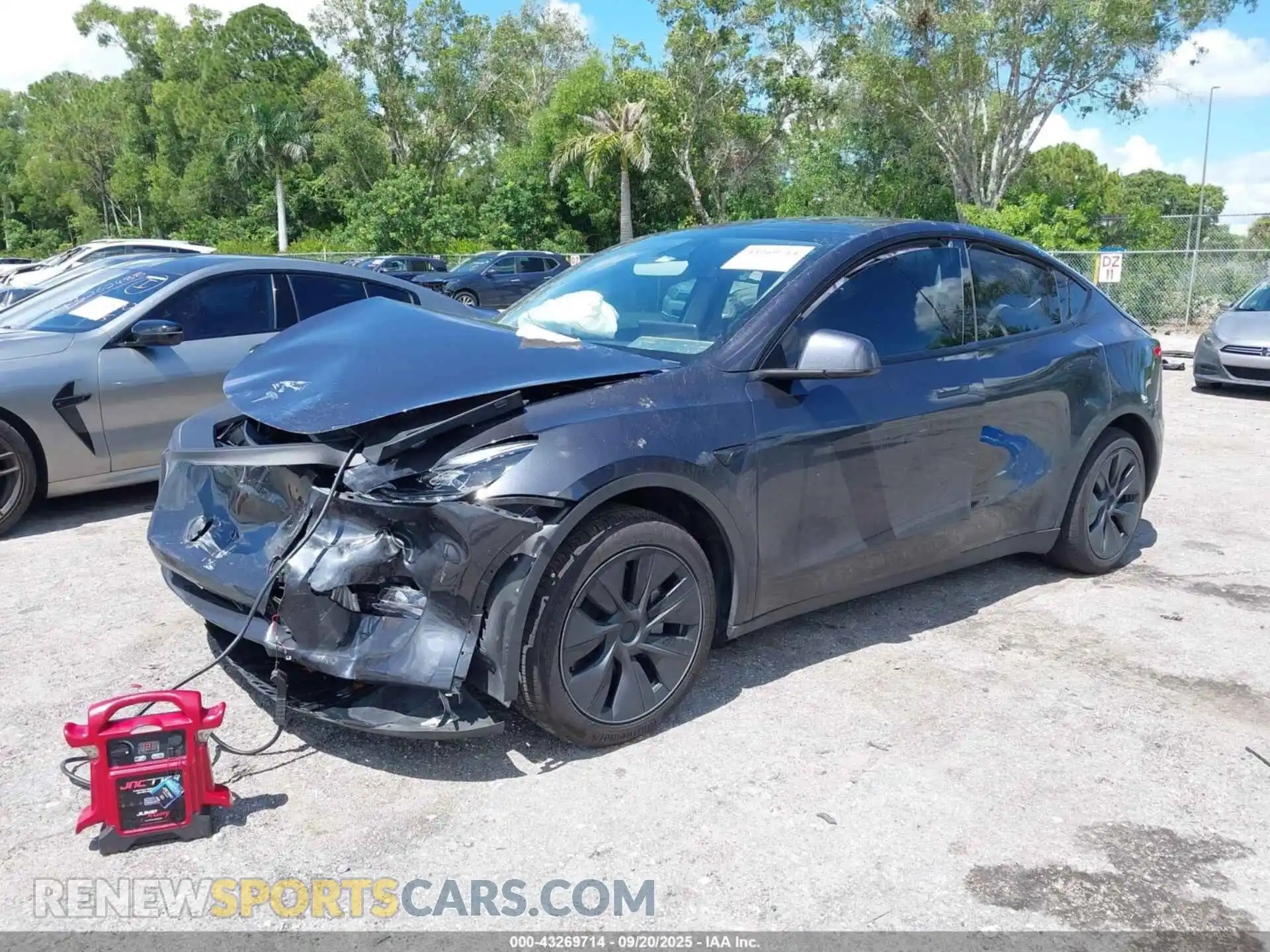 2 Photograph of a damaged car 7SAYGDEDXSF259846 TESLA MODEL Y 2025