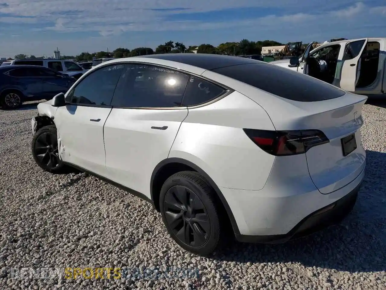 2 Фотография поврежденного автомобиля 7SAYGDEE0SA345558 TESLA MODEL Y 2025
