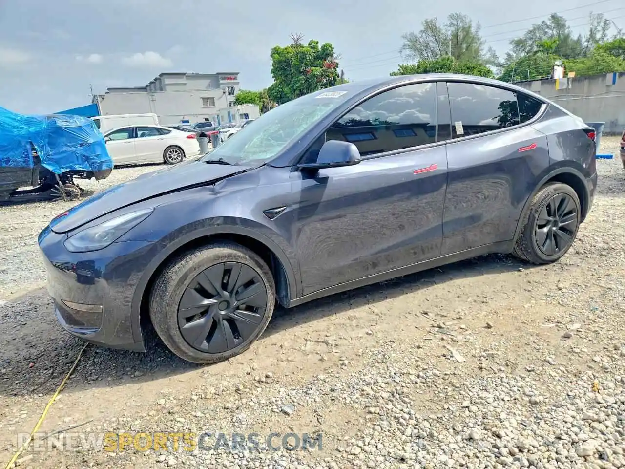 1 Photograph of a damaged car 7SAYGDEE0SA351005 TESLA MODEL Y 2025