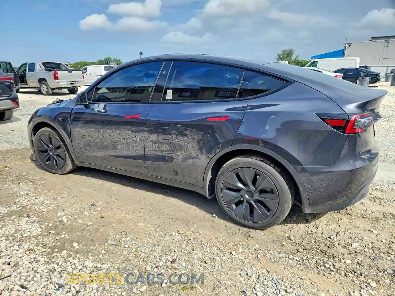 2 Photograph of a damaged car 7SAYGDEE0SA351005 TESLA MODEL Y 2025