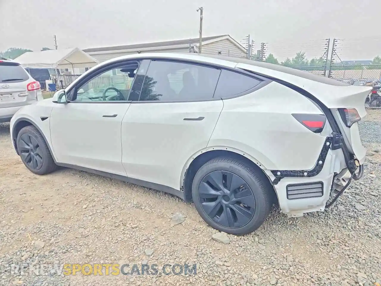 2 Photograph of a damaged car 7SAYGDEE0SA352378 TESLA MODEL Y 2025