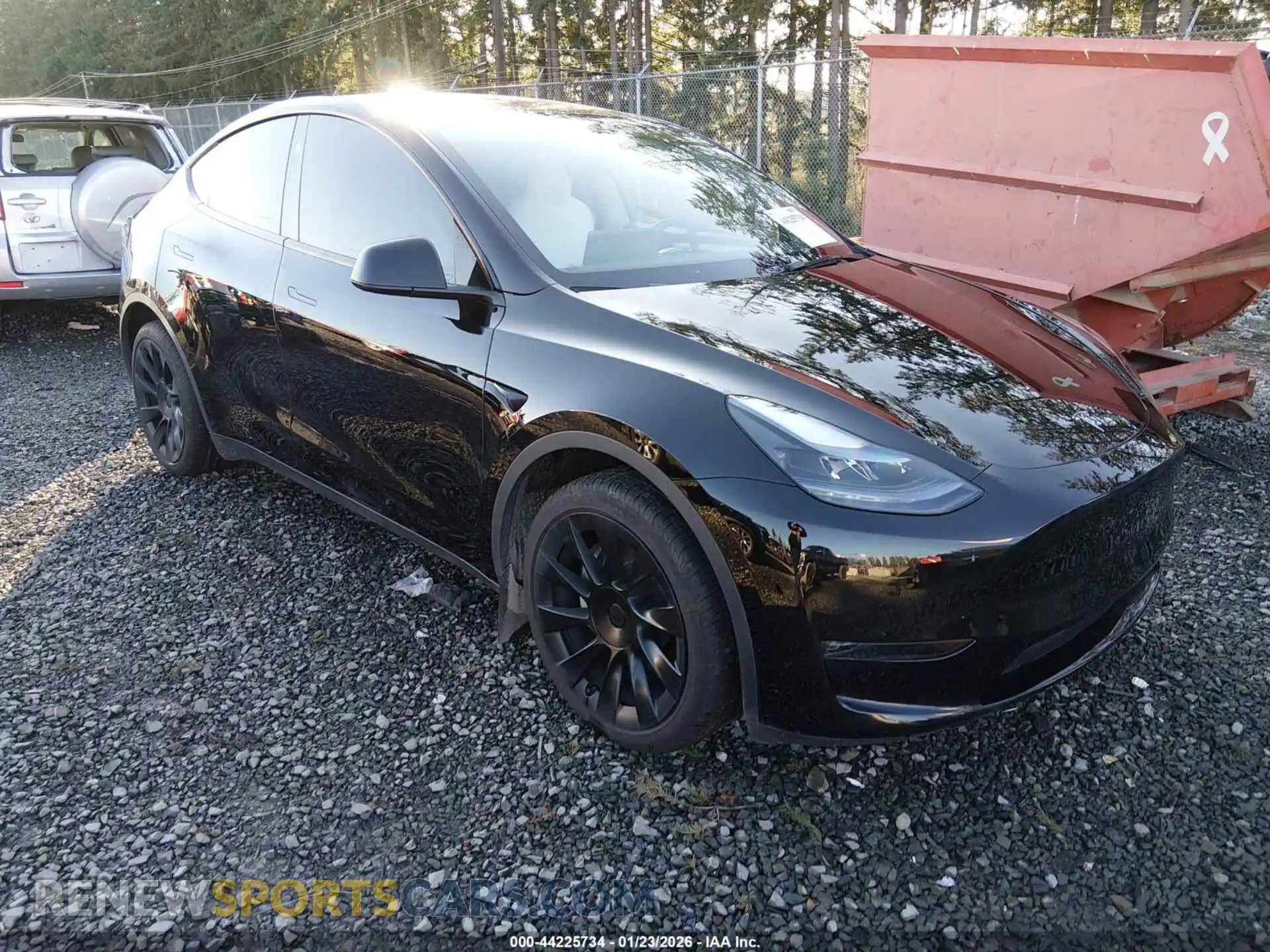 1 Photograph of a damaged car 7SAYGDEE0SF256902 TESLA MODEL Y 2025