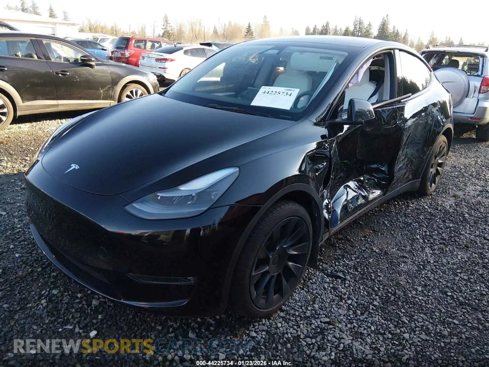 2 Photograph of a damaged car 7SAYGDEE0SF256902 TESLA MODEL Y 2025