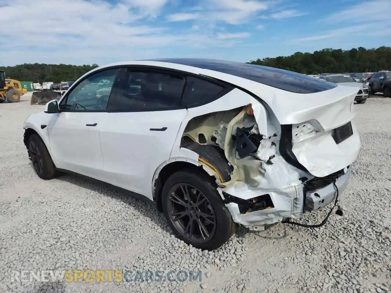 2 Photograph of a damaged car 7SAYGDEE1SA358979 TESLA MODEL Y 2025