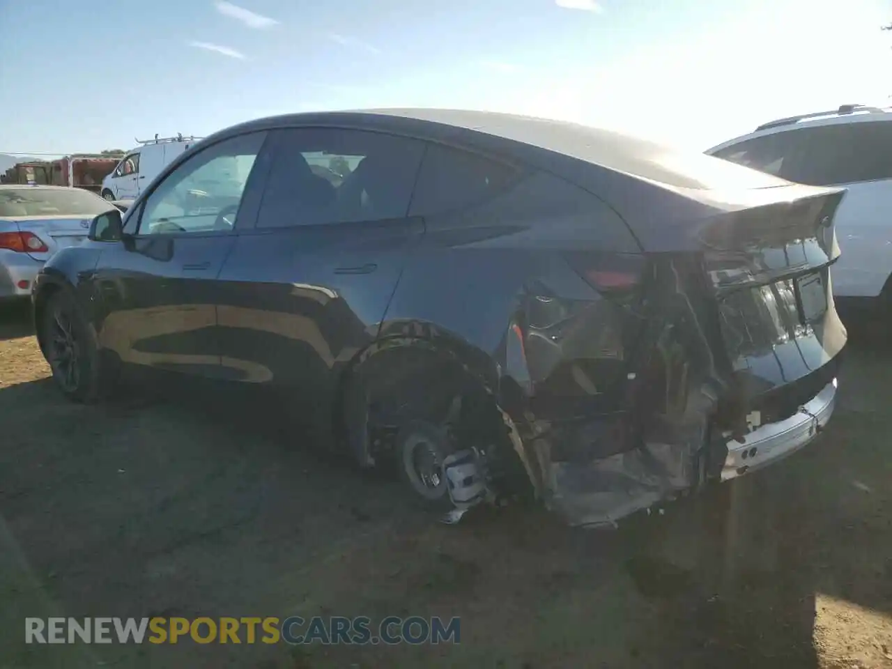 2 Photograph of a damaged car 7SAYGDEE3SF241696 TESLA MODEL Y 2025