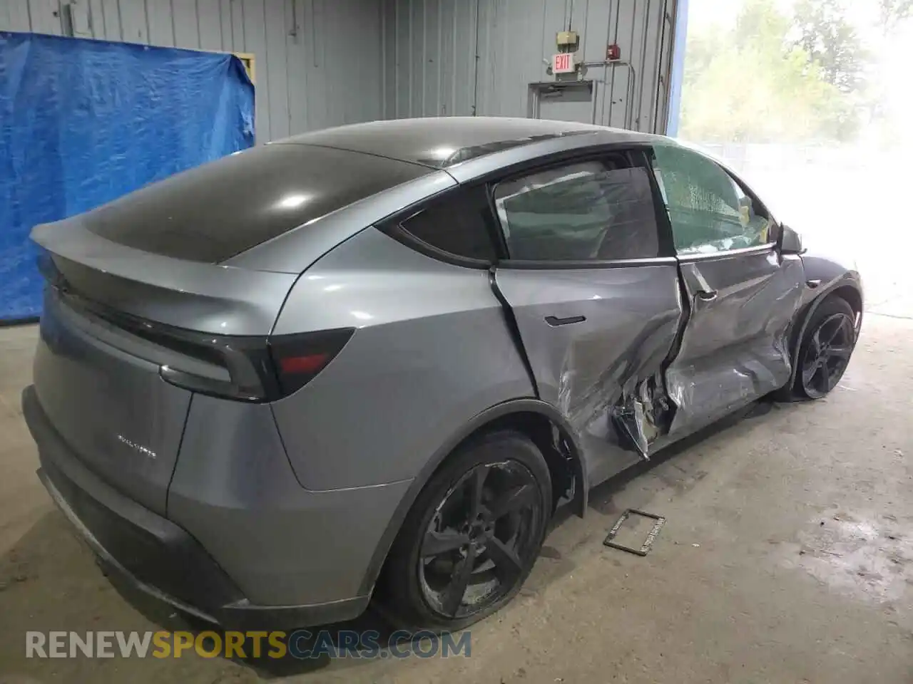 3 Photograph of a damaged car 7SAYGDEE3TF368191 TESLA MODEL Y 2025