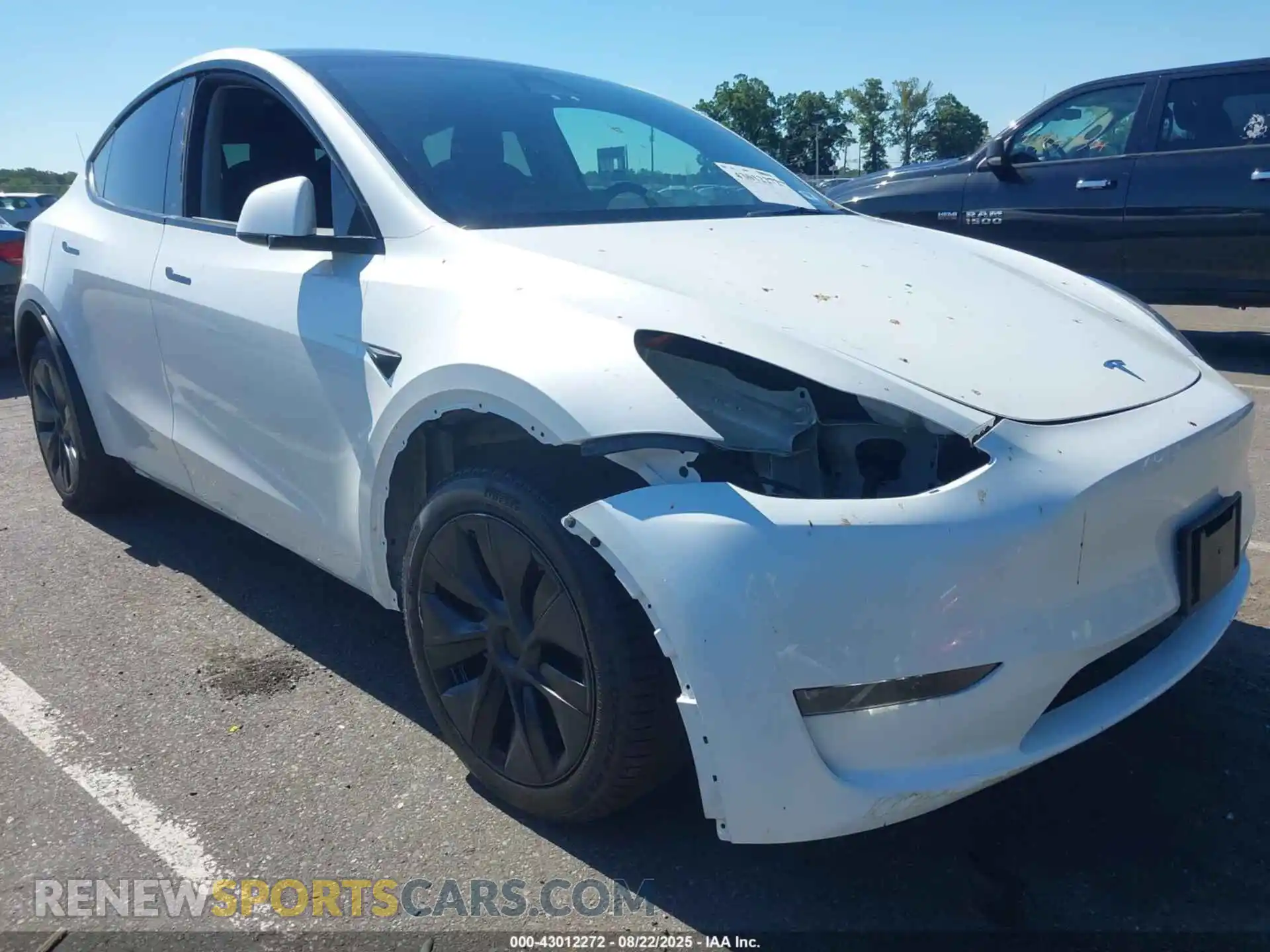 1 Photograph of a damaged car 7SAYGDEE4SA337706 TESLA MODEL Y 2025