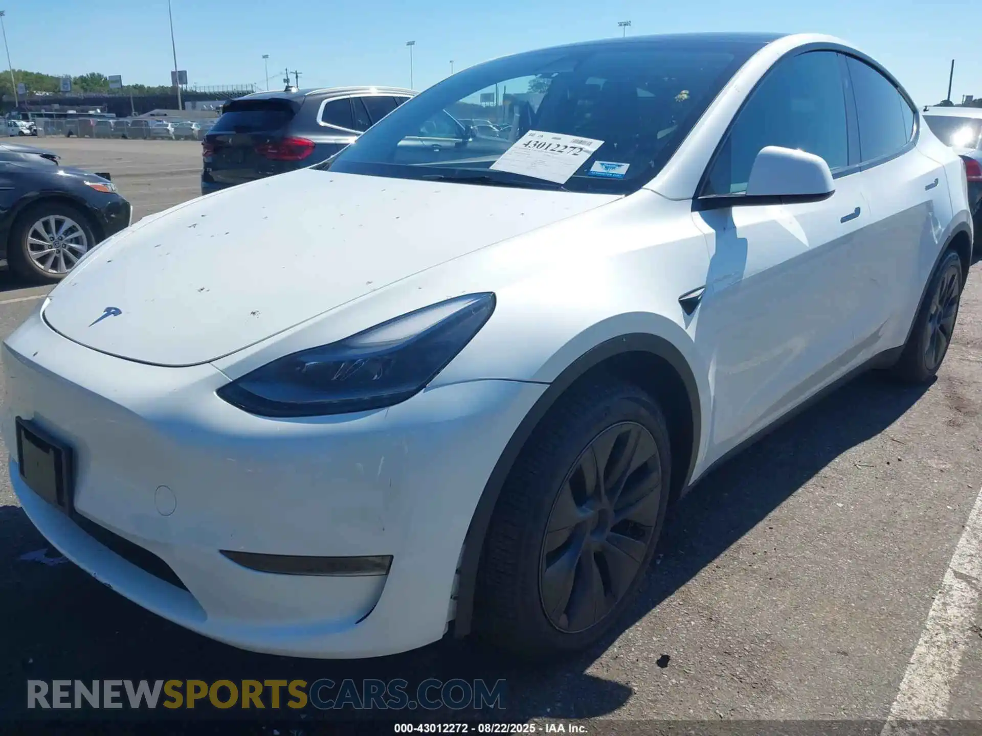 2 Photograph of a damaged car 7SAYGDEE4SA337706 TESLA MODEL Y 2025