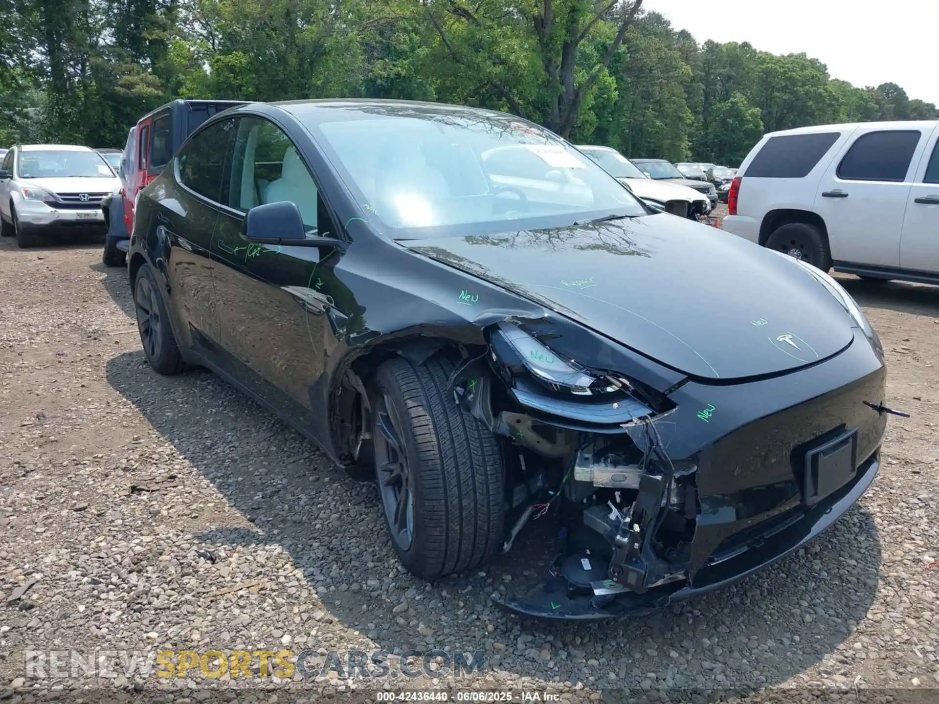 1 Photograph of a damaged car 7SAYGDEE4SA340623 TESLA MODEL Y 2025