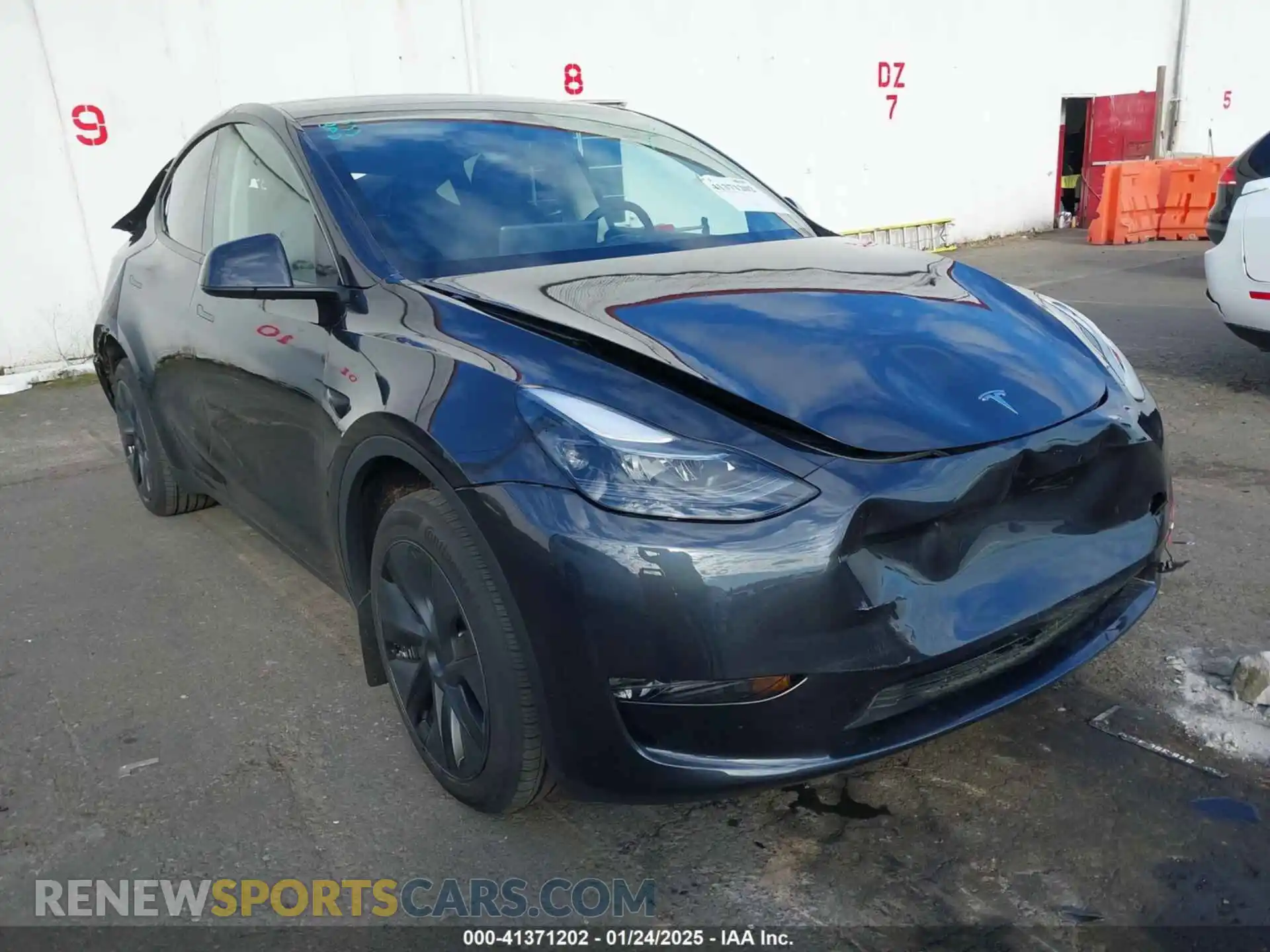 1 Photograph of a damaged car 7SAYGDEE4SF216533 TESLA MODEL Y 2025