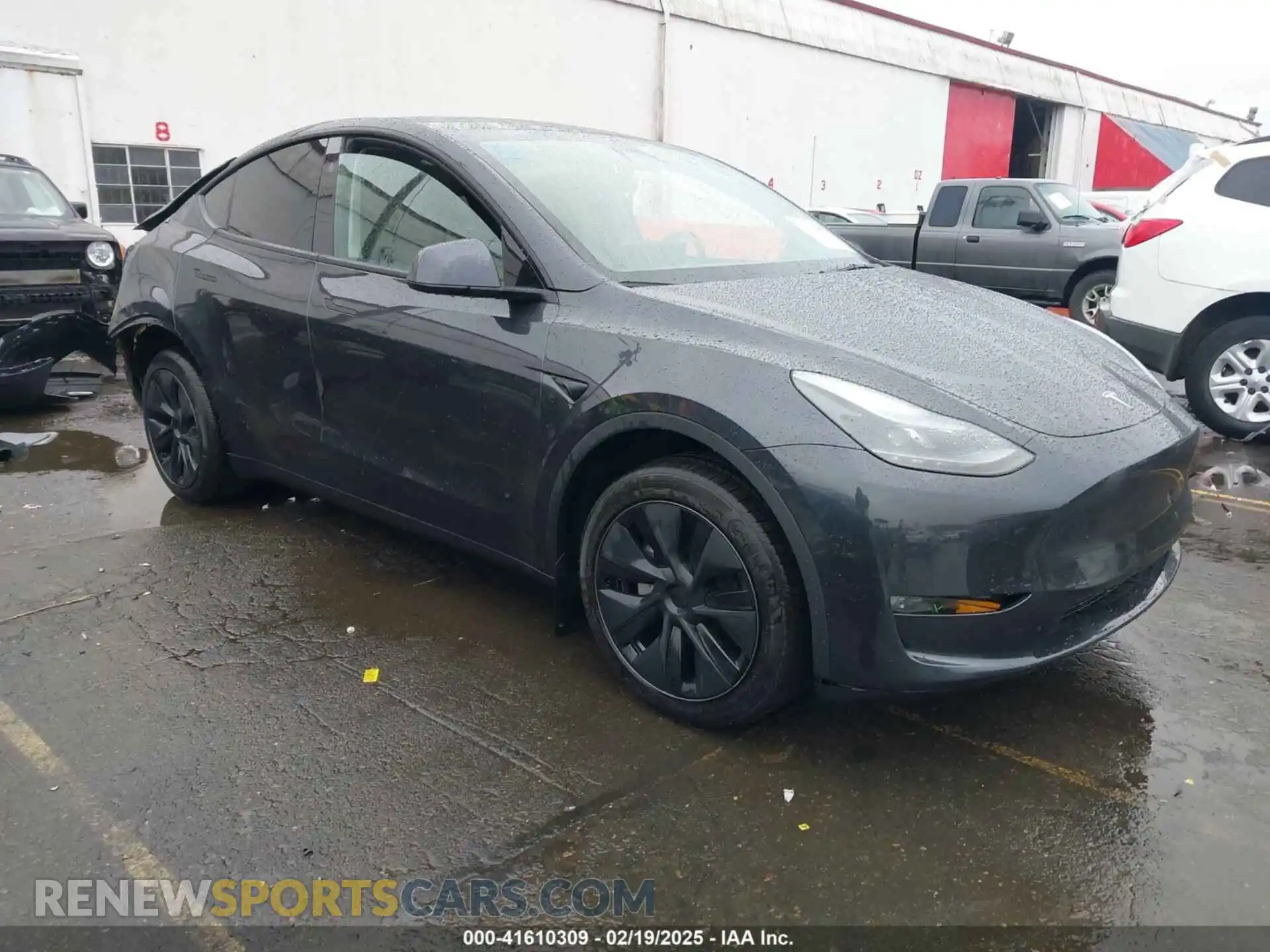 1 Photograph of a damaged car 7SAYGDEE4SF276330 TESLA MODEL Y 2025