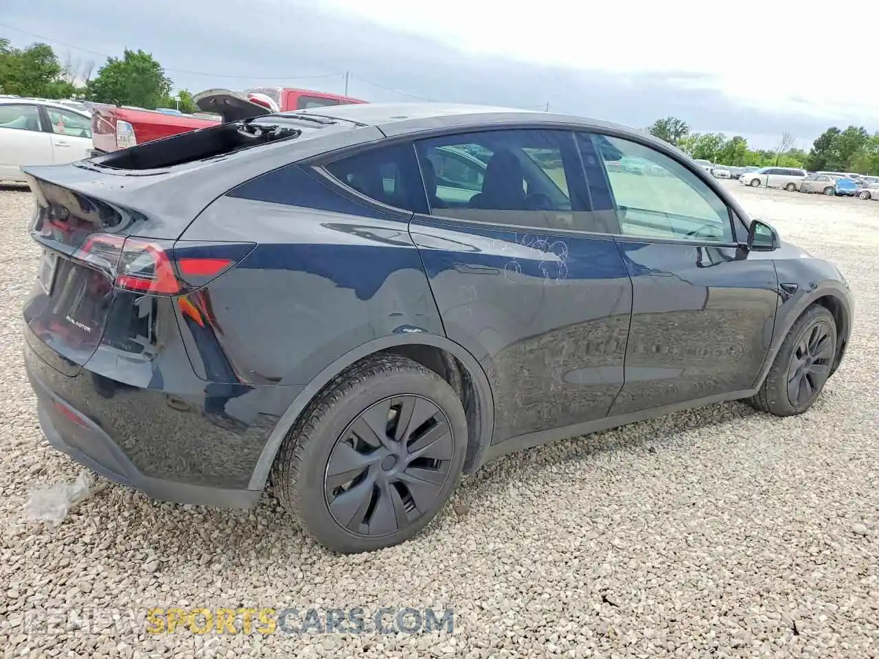 3 Photograph of a damaged car 7SAYGDEE4SF282824 TESLA MODEL Y 2025