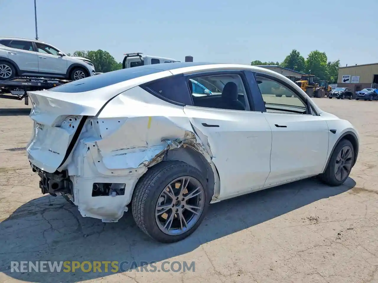 3 Photograph of a damaged car 7SAYGDEE4SF284573 TESLA MODEL Y 2025