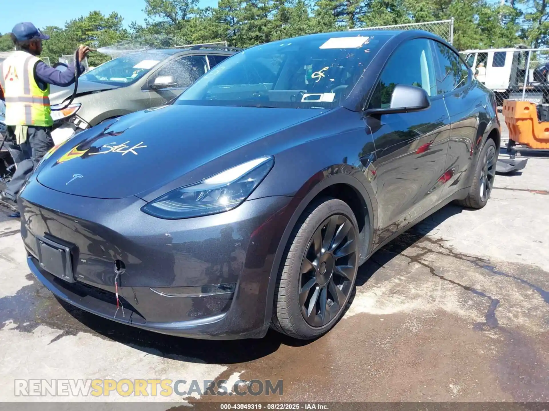2 Photograph of a damaged car 7SAYGDEE5SA365868 TESLA MODEL Y 2025