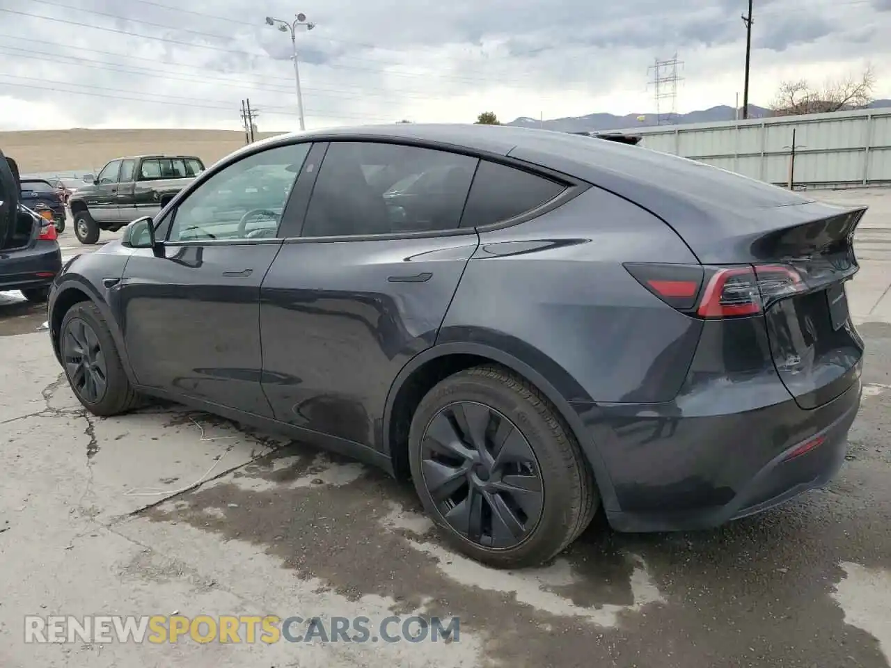 2 Photograph of a damaged car 7SAYGDEE5SF236418 TESLA MODEL Y 2025