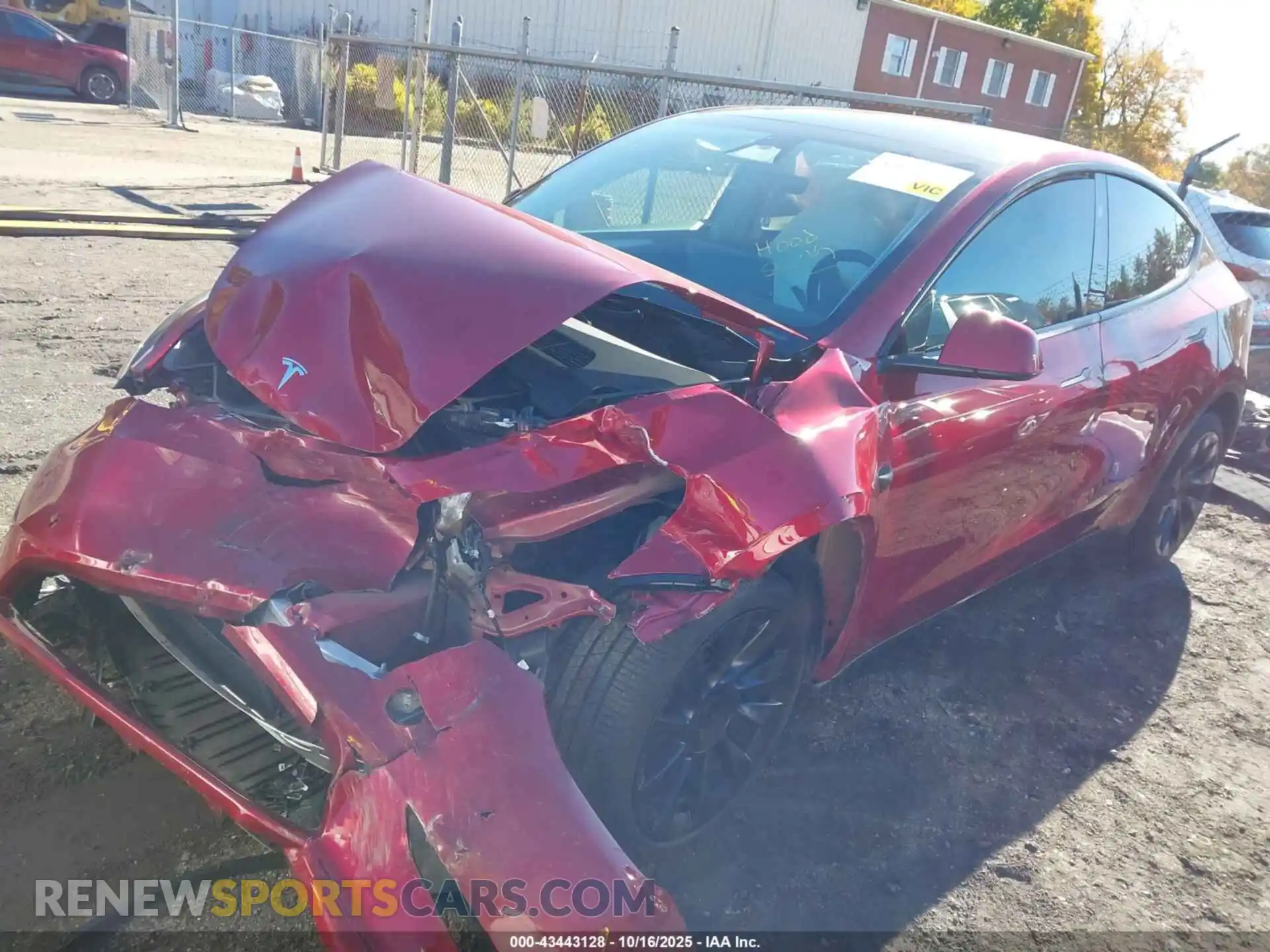 2 Photograph of a damaged car 7SAYGDEE6SA347587 TESLA MODEL Y 2025