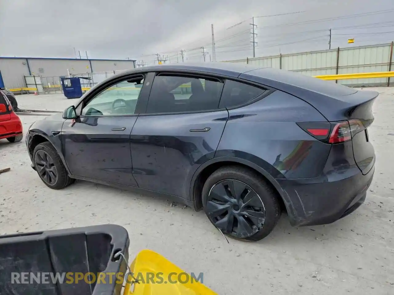 2 Photograph of a damaged car 7SAYGDEE6SA347640 TESLA MODEL Y 2025