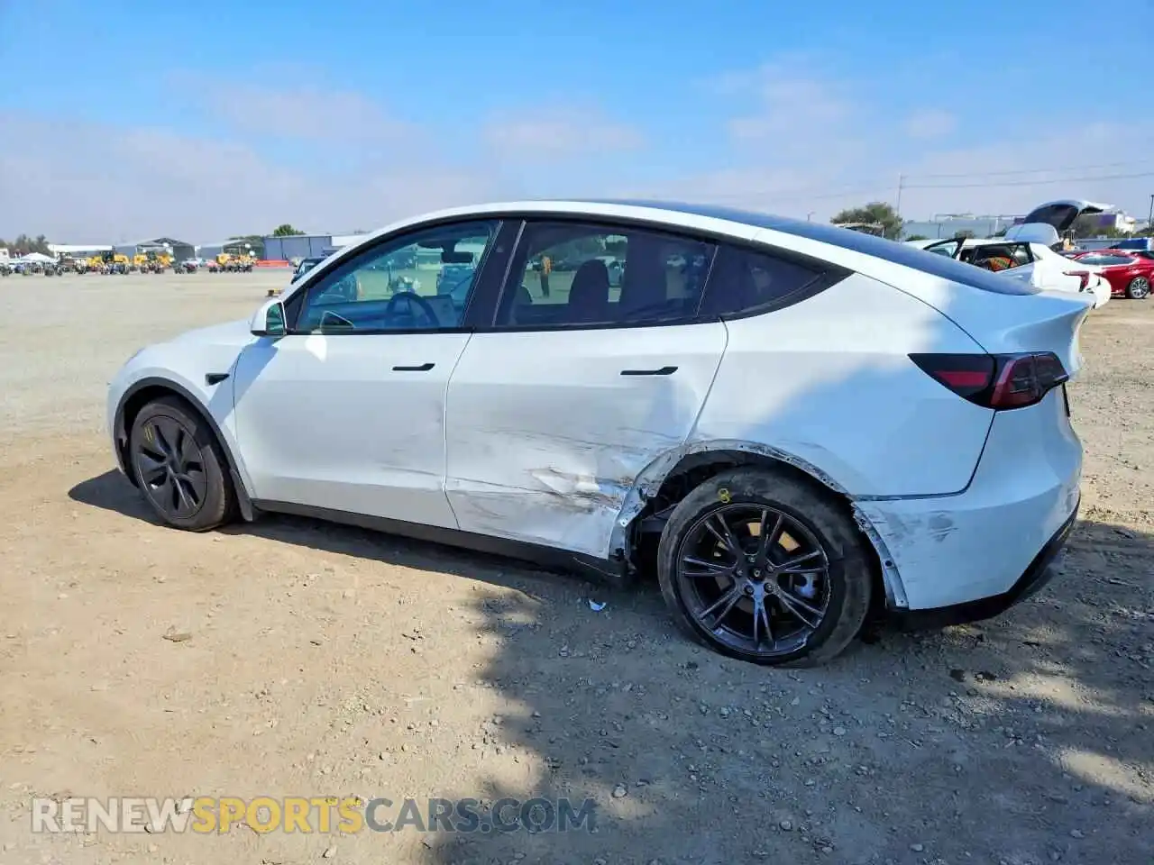 2 Фотография поврежденного автомобиля 7SAYGDEE6SF266320 TESLA MODEL Y 2025