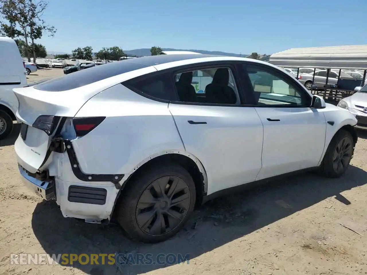 3 Photograph of a damaged car 7SAYGDEE6SF296403 TESLA MODEL Y 2025