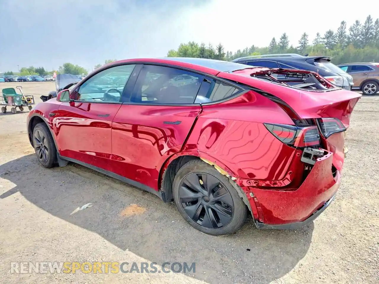 2 Photograph of a damaged car 7SAYGDEE7SF286205 TESLA MODEL Y 2025