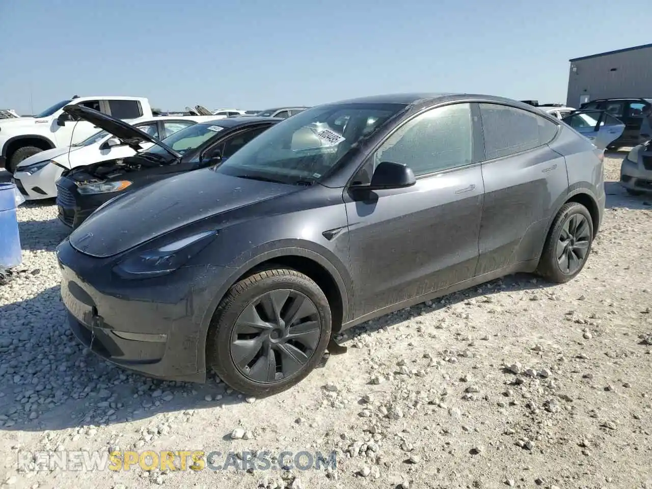 1 Photograph of a damaged car 7SAYGDEE8SA338745 TESLA MODEL Y 2025