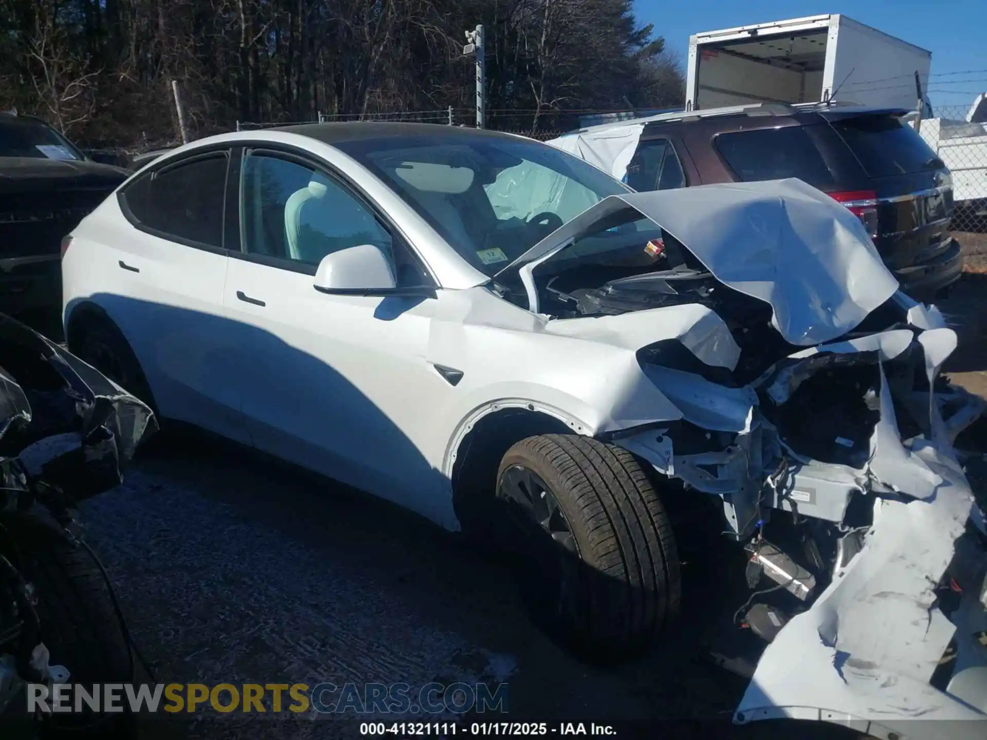 1 Photograph of a damaged car 7SAYGDEE8SA348210 TESLA MODEL Y 2025