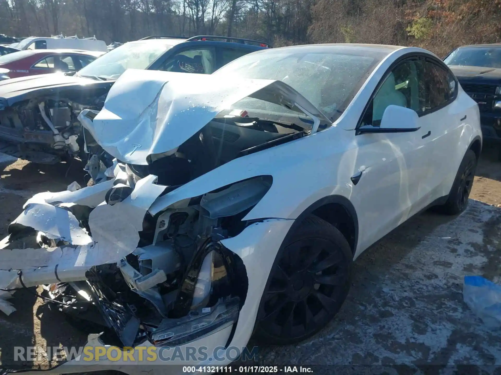 2 Photograph of a damaged car 7SAYGDEE8SA348210 TESLA MODEL Y 2025