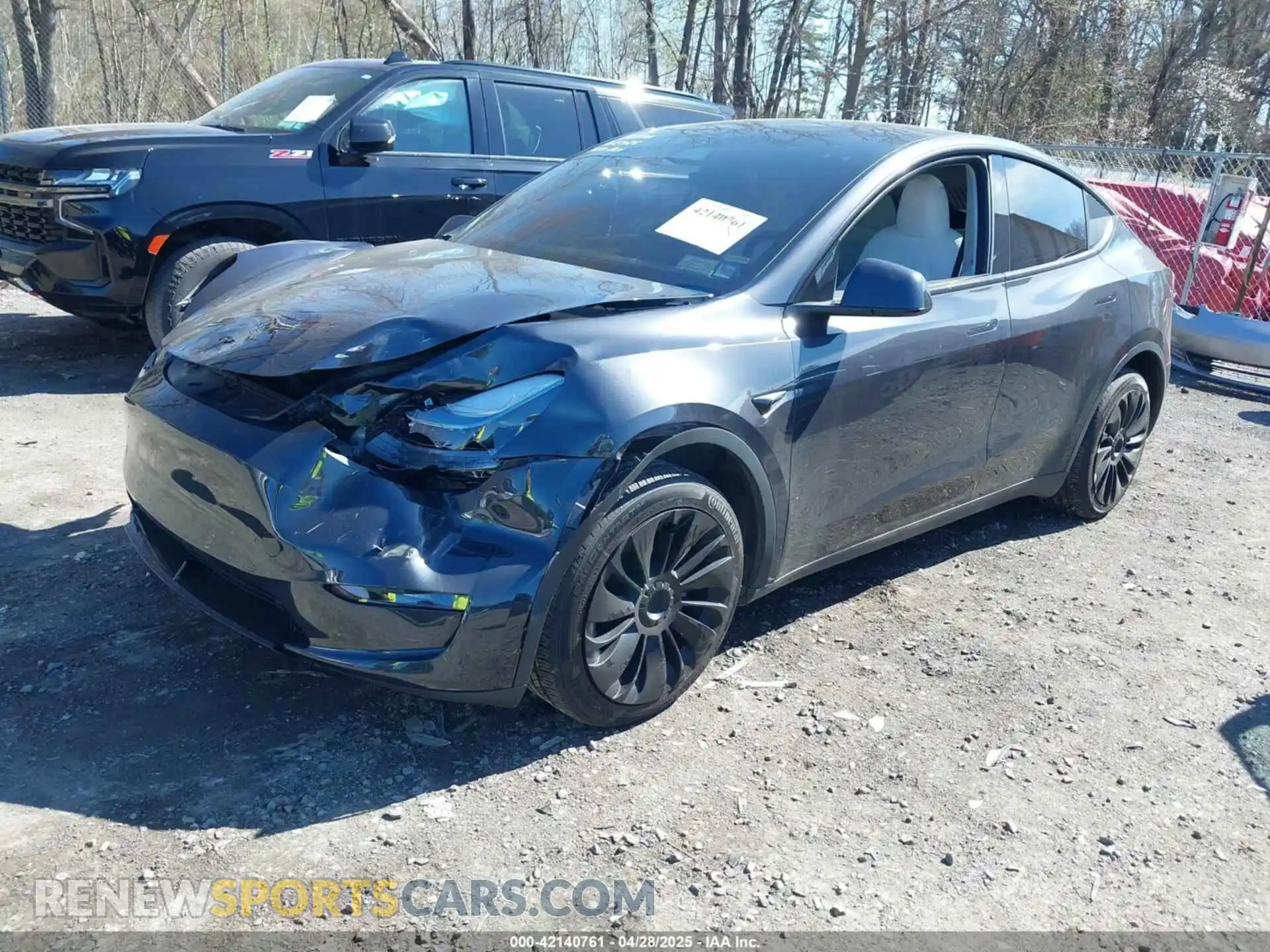 2 Photograph of a damaged car 7SAYGDEE8SF244254 TESLA MODEL Y 2025
