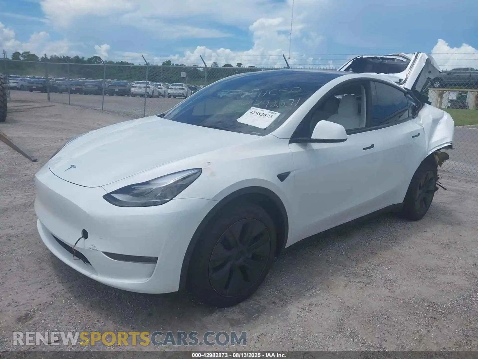 2 Photograph of a damaged car 7SAYGDEE9SA342271 TESLA MODEL Y 2025