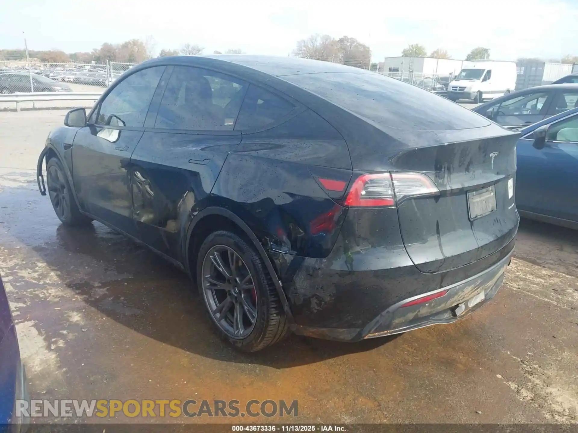 3 Photograph of a damaged car 7SAYGDEE9SA355439 TESLA MODEL Y 2025