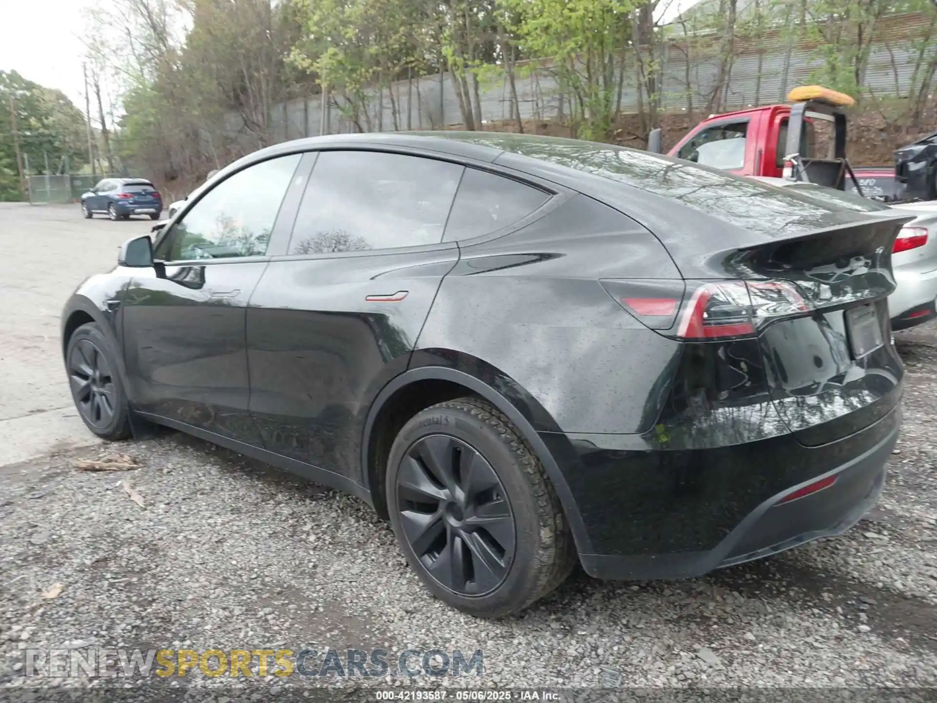 3 Photograph of a damaged car 7SAYGDEE9SA367039 TESLA MODEL Y 2025
