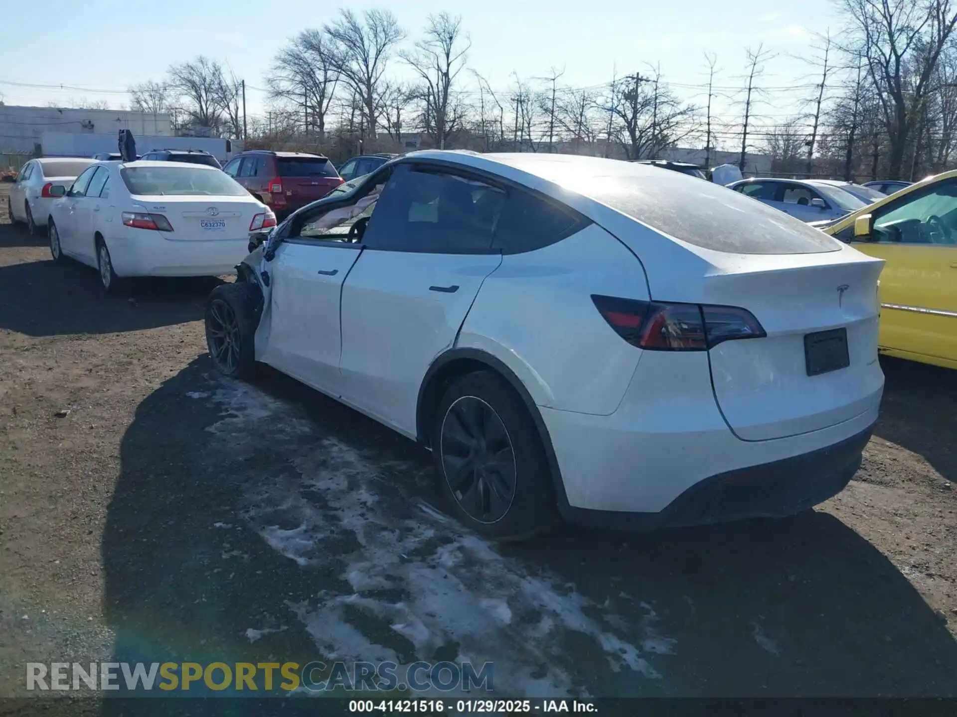 3 Photograph of a damaged car 7SAYGDEE9SF248135 TESLA MODEL Y 2025