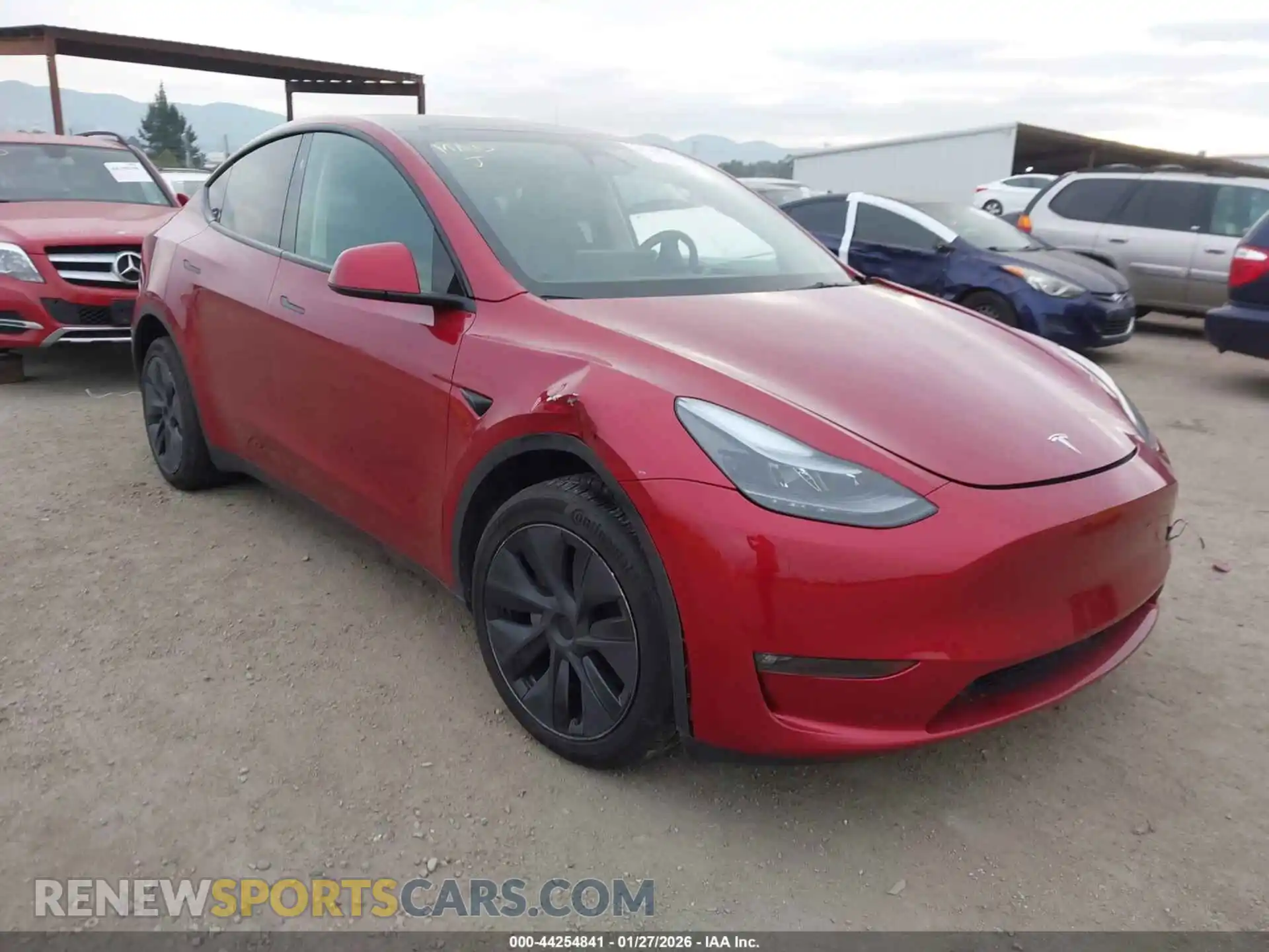 1 Photograph of a damaged car 7SAYGDEE9SF248975 TESLA MODEL Y 2025
